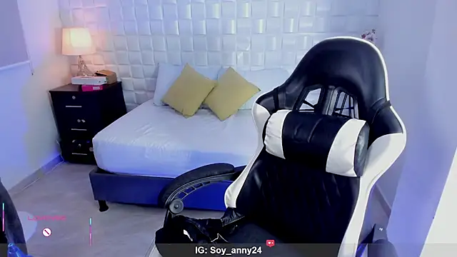Živý XXX chat anny_rouse24