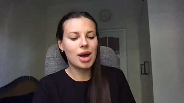 MoonriseGoddess – Naživo XXX chat