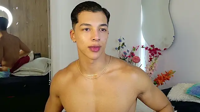 Troye_Williams live XXX chat