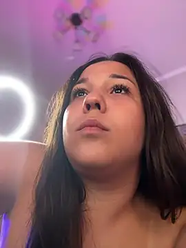 Chat +18 de LushBySofa ao vivo