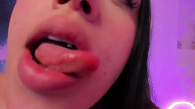 ViolettaHotLatin_'s Live XXX Chat