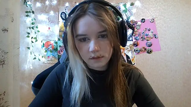MilaTyan's Live XXX Chat