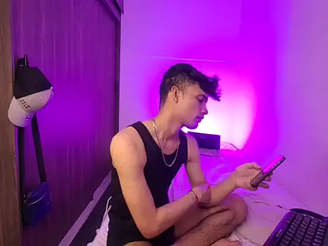 Онлайн чат XXX AlexxxGod