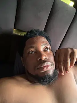 wealthzues webcam show