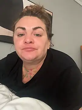 HeyBABYGIRL Chat XXX in diretta