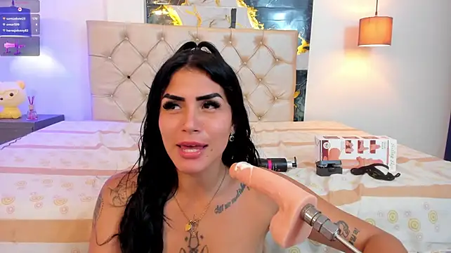 Preetty_Moon's Live XXX Chat