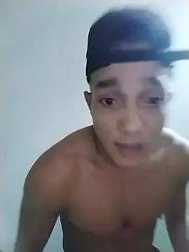 Онлайн чат XXX tayson_