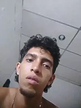 Noscayn Live XXX chat