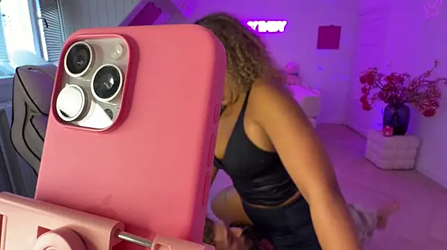 RomyIndyXXX live XXX chat