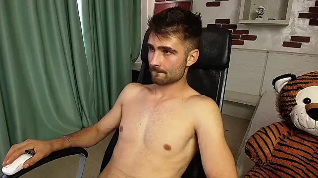 XXX chat uživo modela KyloEast