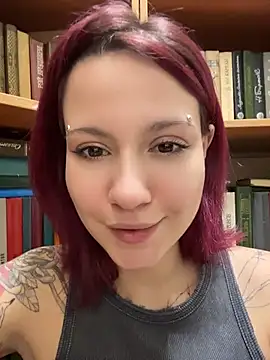 Lilly__Kiss Chat XXX live