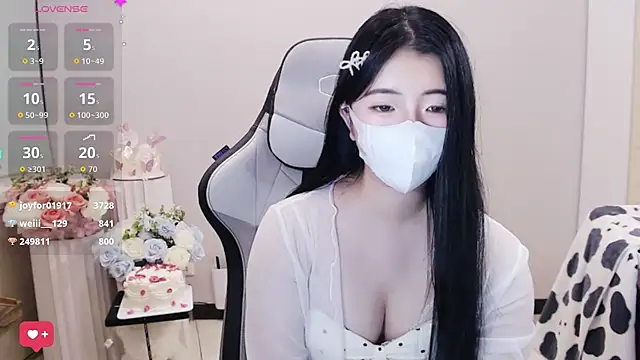 Nina_777_'s Live XXX Chat