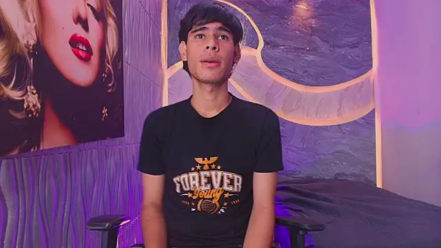 XXX chat uživo modela Tyler_schoby