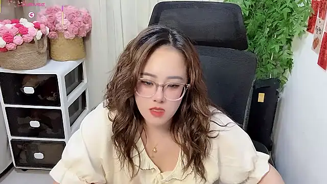 NEWONETOn Live XXX chat