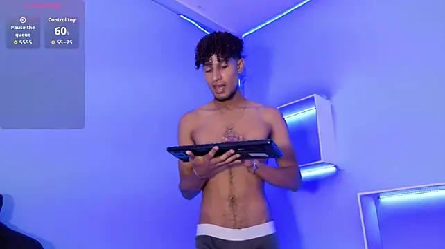 XXX chat uživo modela Alex_Bloom