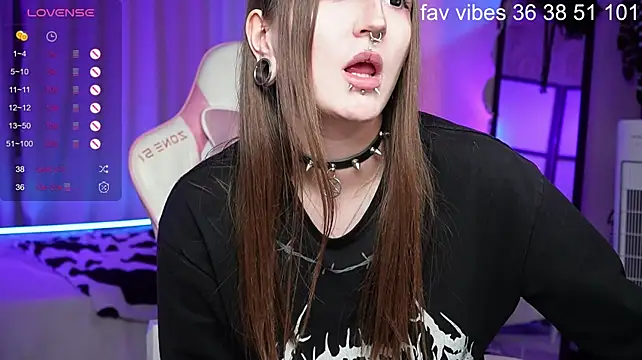 Alice_Goth élő XXX-chatje