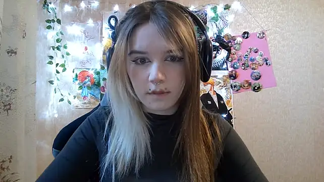 MilaTyan's Live XXX Chat