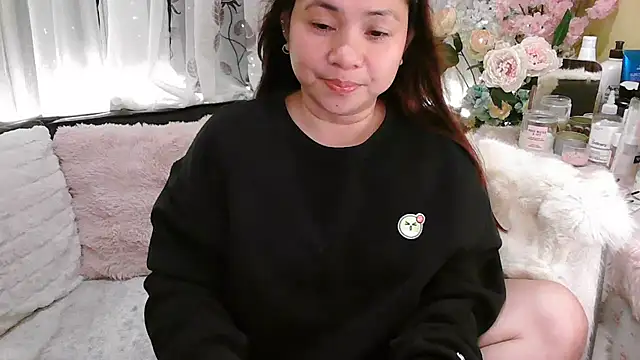 OhmyPinayのライブXXXチャット
