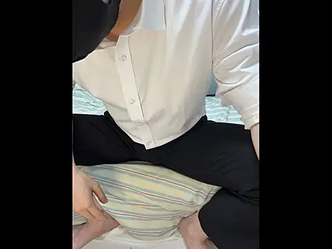 hijin_ Show in webcam