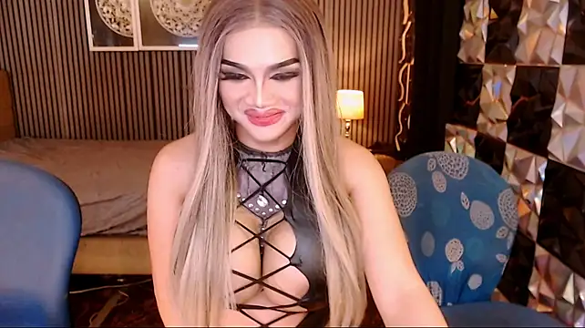 دردشة PrettyHorseCockTrans الجنسية المباشرة