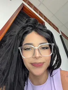 ArieliciousXXX Adlı Modelin Canlı XXX Sohbeti