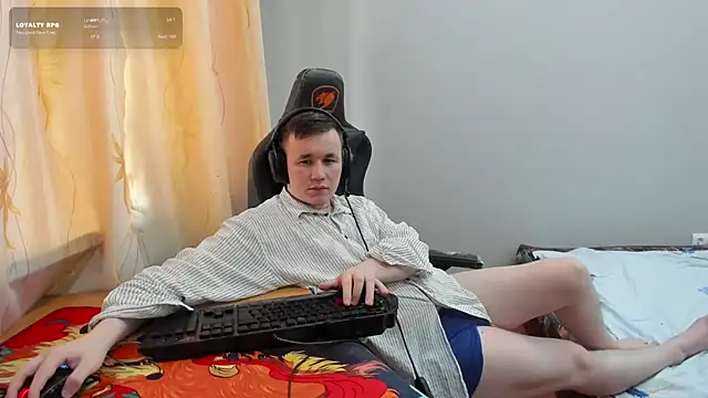 iliaskrislove XXX чат на живо