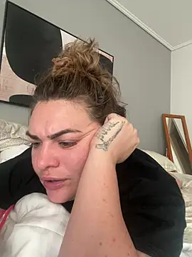 HeyBABYGIRL Live XXX-chat
