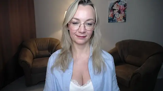 Ava_Elior Chat XXX in diretta