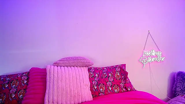 CamirynVale's Live XXX Chat