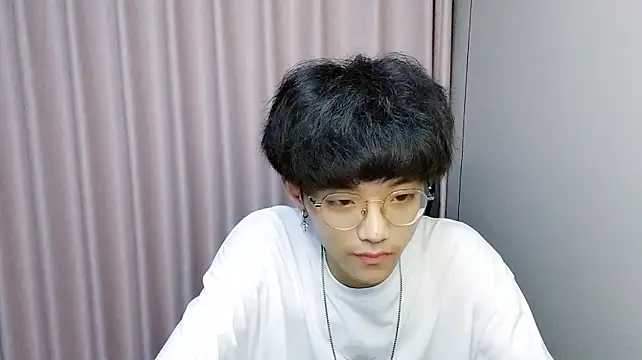 wssoo11's Live XXX Chat