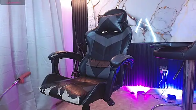 triiangel_latinboy Webcam-Show