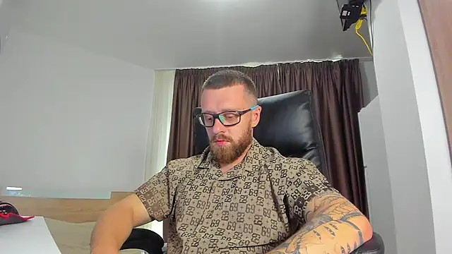 Онлайн чат XXX Findom_guy