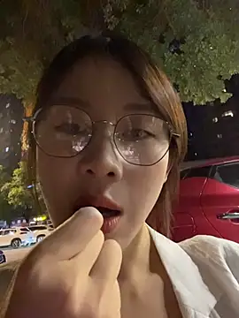 Zoe-520's Live XXX Chat