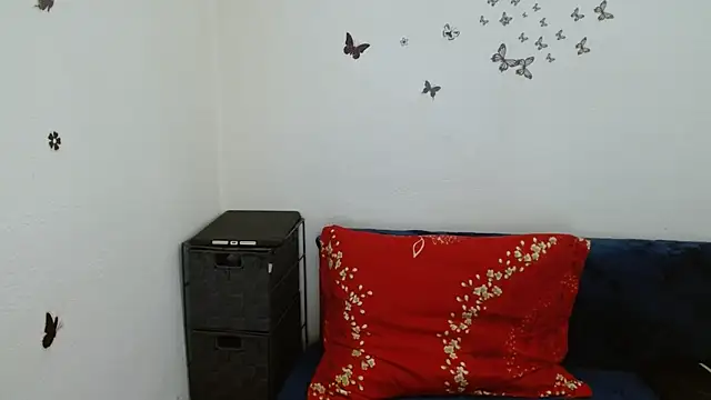 LadyHellene's Live XXX Chat