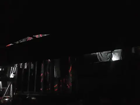 wormobject XXX чат на живо