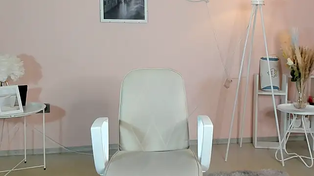 KiaDense Chat XXX in diretta