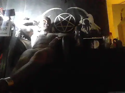 wormobject Chat XXX live