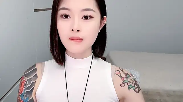 Ivy_360's Live XXX Chat