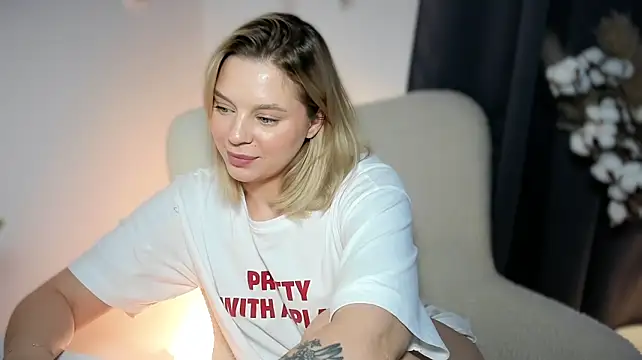دردشة LilyFlamee الجنسية المباشرة