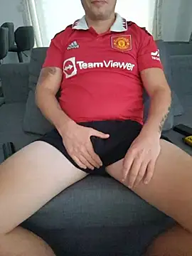 Gaz0010 Live XXX-Chat