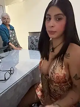 charlotte_stevenss_: онлайн-секс-чат