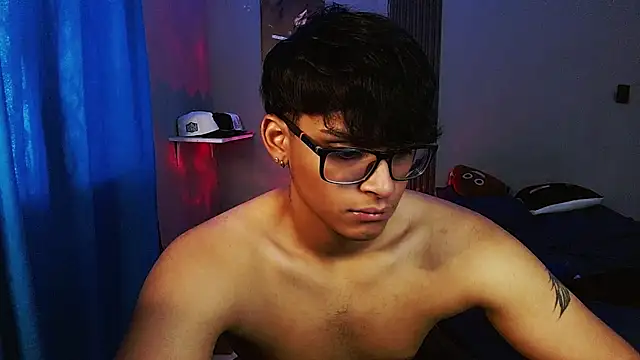 Chat +18 de Mr_yisuzz ao vivo