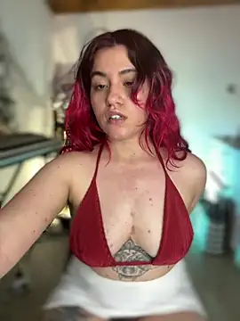 NikkiNix Chat XXX live