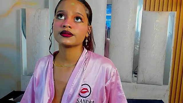 Chat +18 de Nicky_Nicoole ao vivo