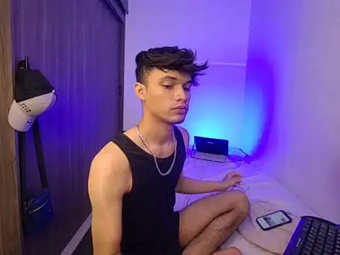 Онлайн чат XXX AlexxxGod