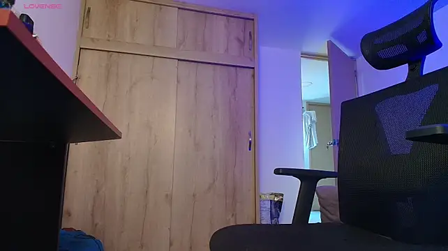 Chat XXX en directo de imyourg0d
