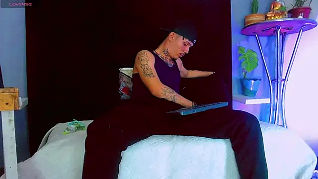 HannibalLester 现场XXX聊天