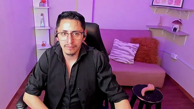 Chat +18 de kevin_23_ ao vivo