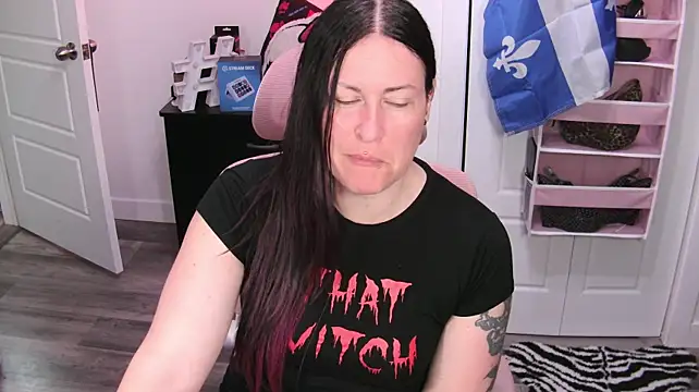 XXX chat uživo modela gennyrock