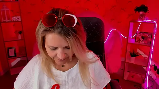 NicoleHitman লাইভ XXX চ্যাট